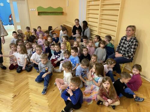 425738787 900691338724846 6498305373674803169 n